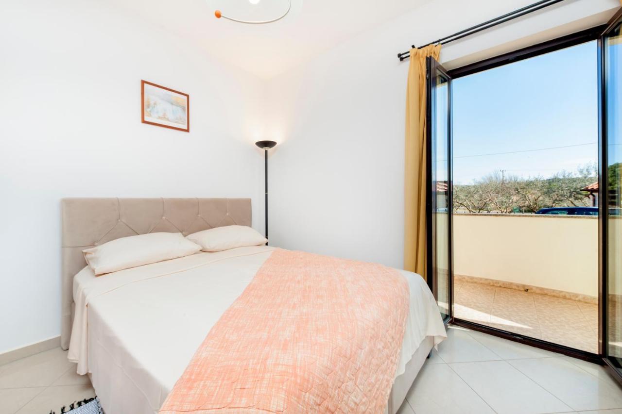 Villa Mara 罗维尼 外观 照片