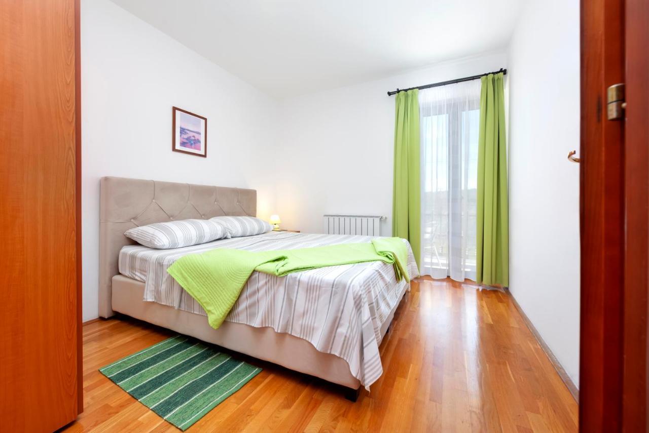 Villa Mara 罗维尼 外观 照片